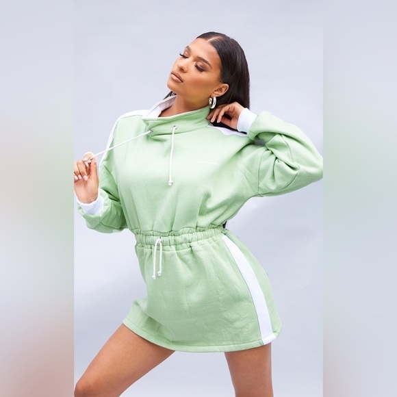 🆕 PRETTYLITTLETHING Sage Green Contrast Drawstring Sweatshirt Dress US 6 - Picture 3 of 8